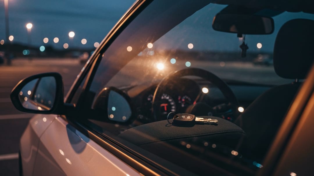 Car Lockout in Arlington — How Fast Can a Mobile Locksmith Actually Reach You (Response Times Explained)